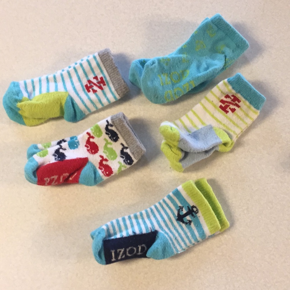 ✨$2 with ANY Bundle ✨IZOD infant sock bundle